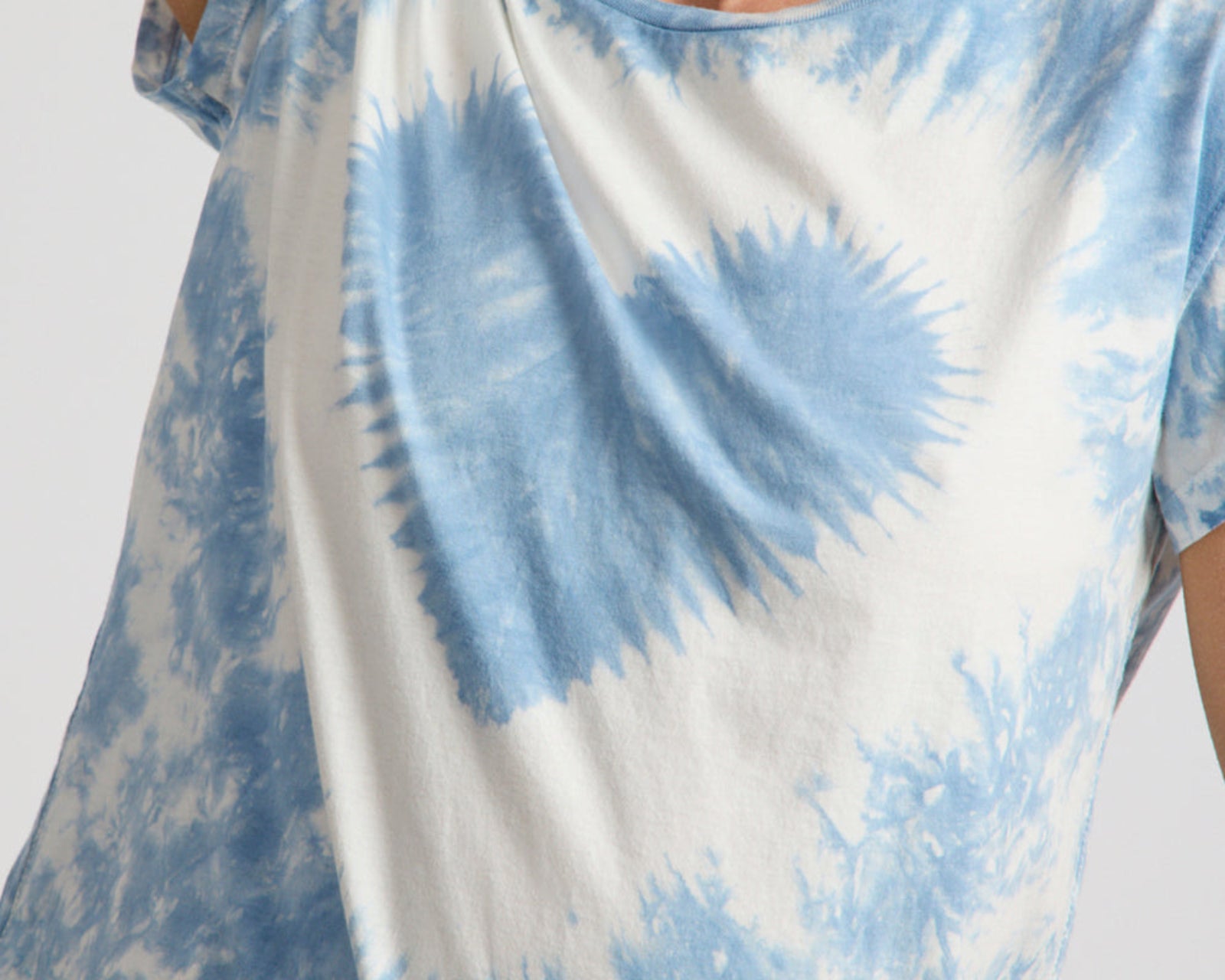 Heart Tie Dye Classic Tee - Faded Blue