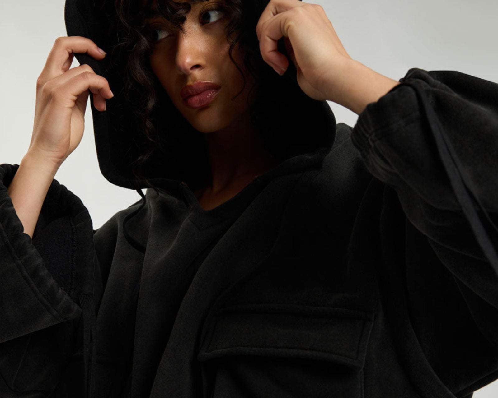 Puff Power Cropped Zip-Off Sleeve Hoodie  - Vintage Black