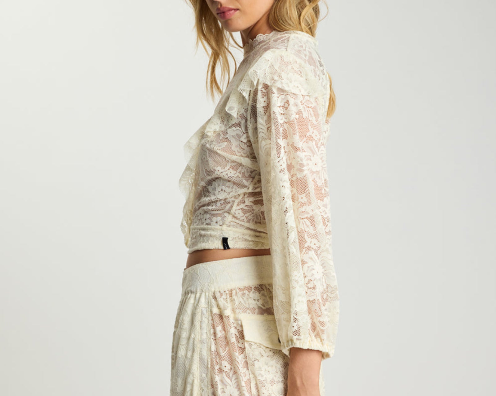 Savage Romance Lace Frill Cami Top - Vintage White