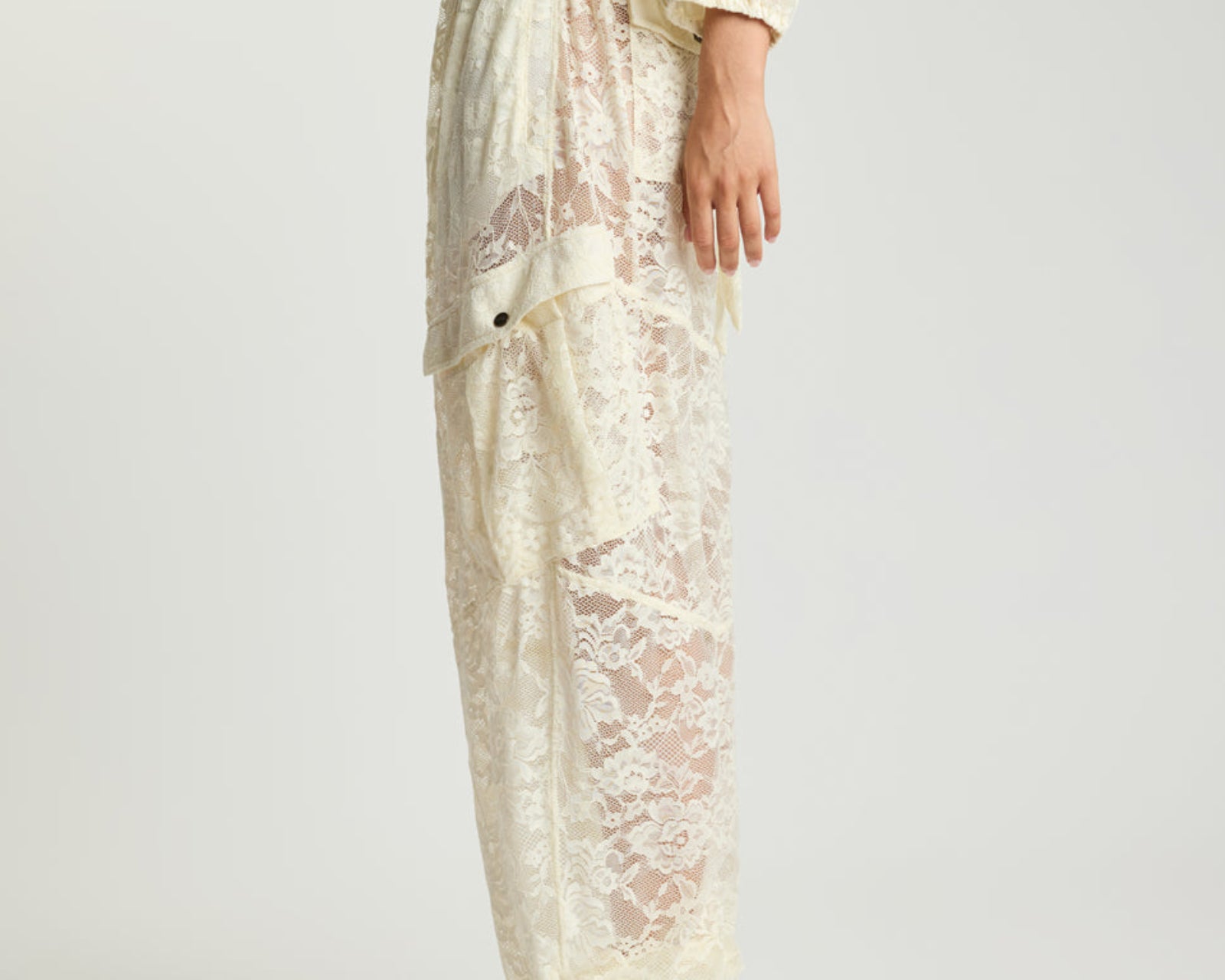Savage Romance Utility Lace Pants - Vintage White
