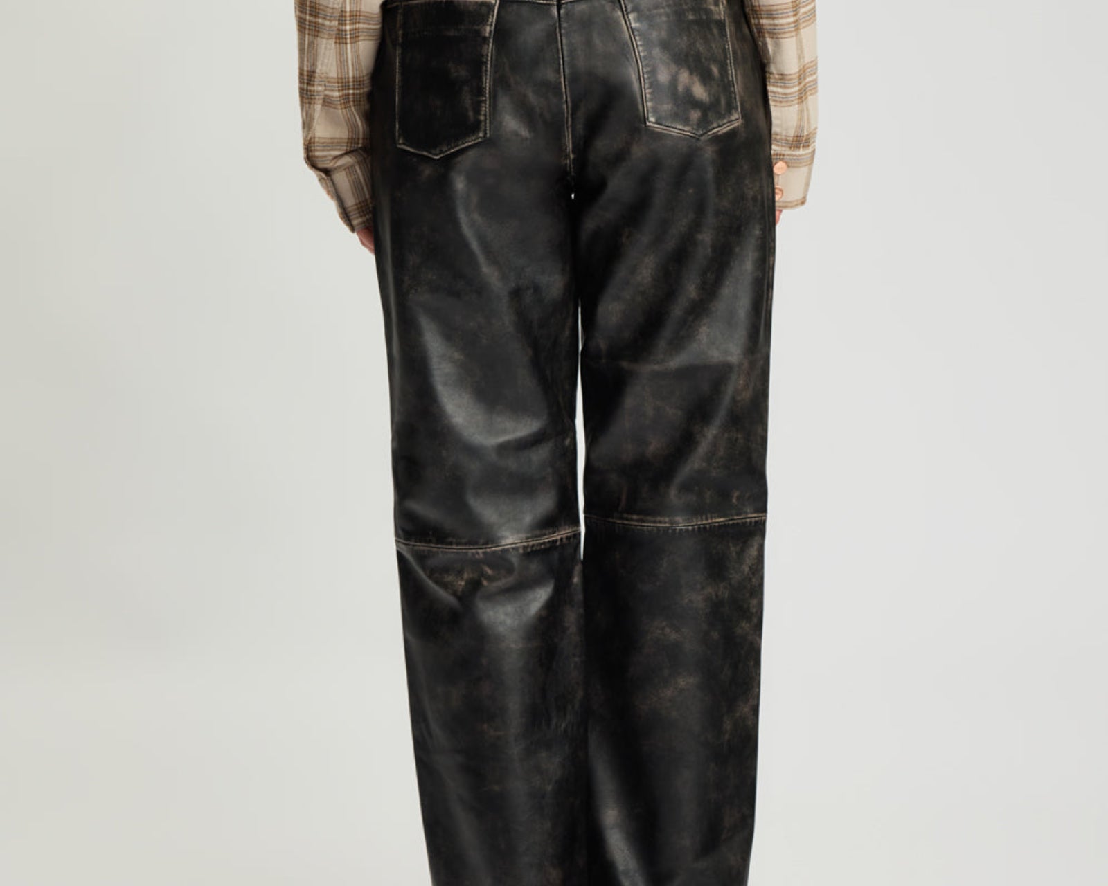 Atlas Carrot Leg Mid Waist Leather Pants - Worn Black