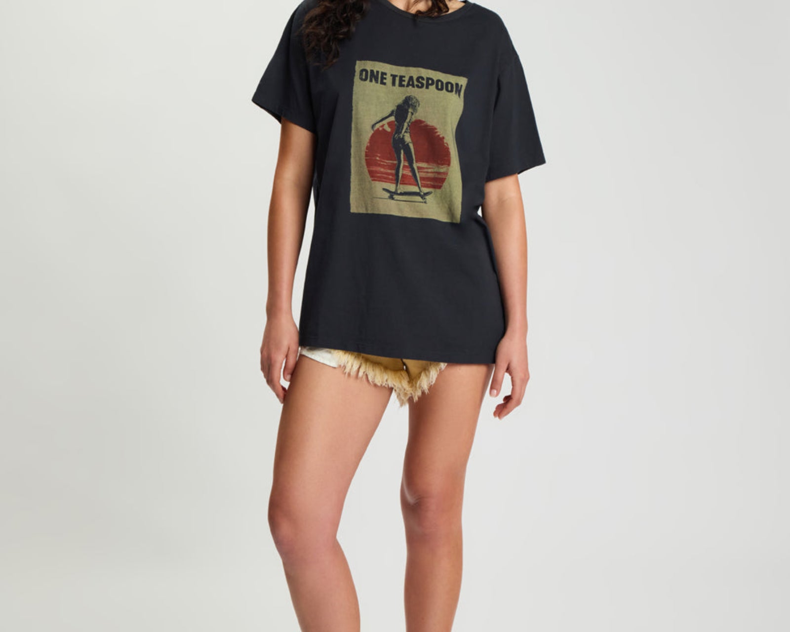 Skater Girl Boyfriend Tee - Black