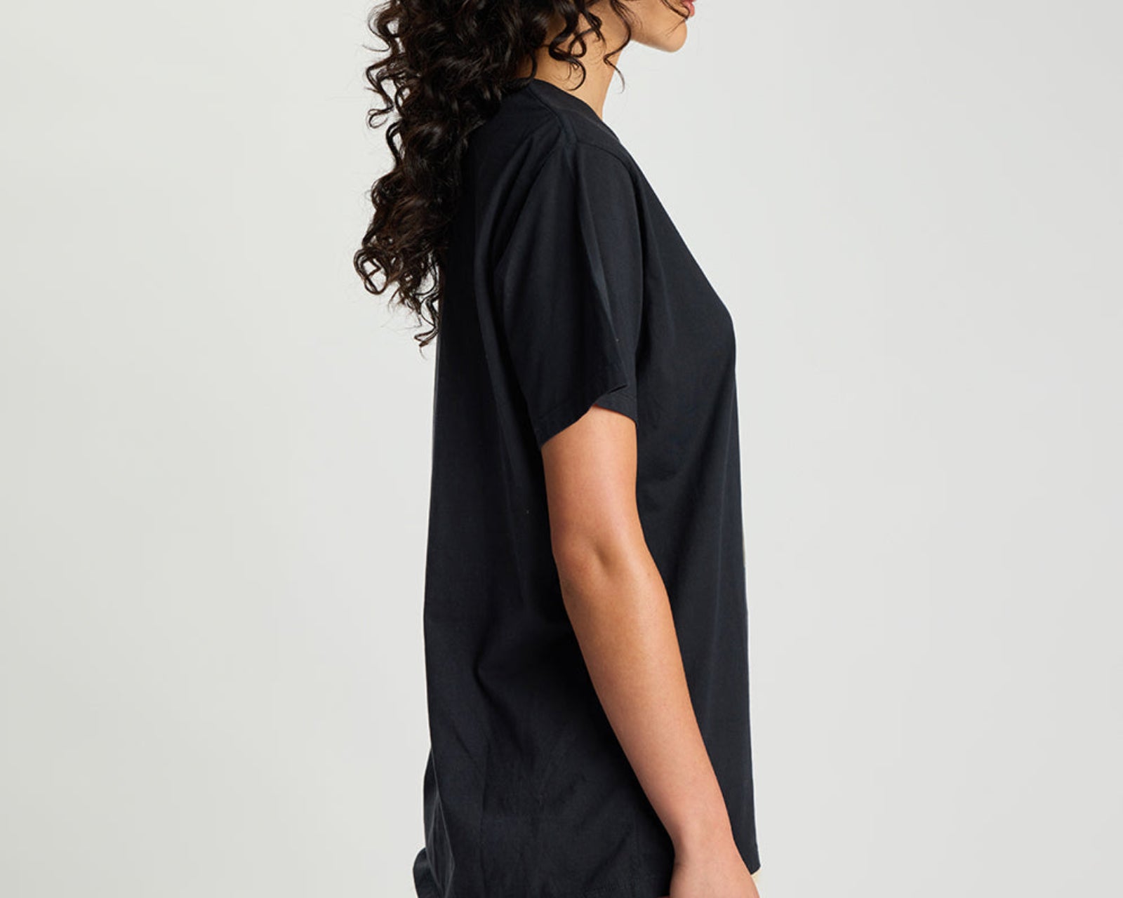 Skater Girl Boyfriend Tee - Black