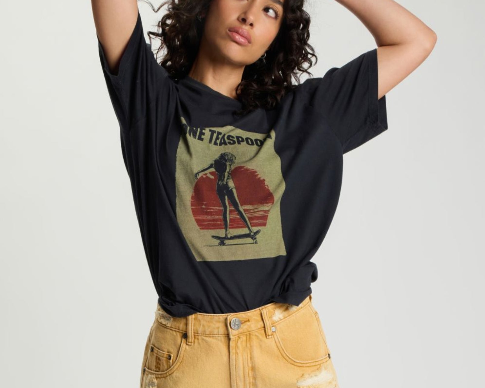 Skater Girl Boyfriend Tee - Black