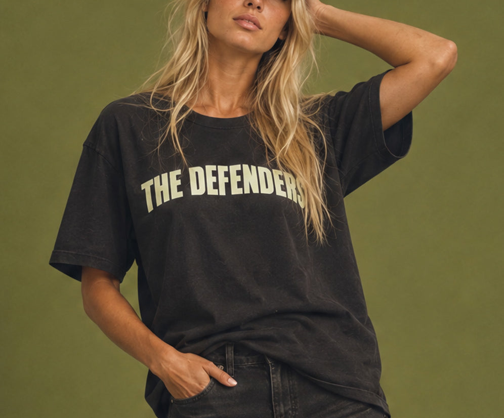 Defender Kobe Basketball Boyfriend Tee - Black