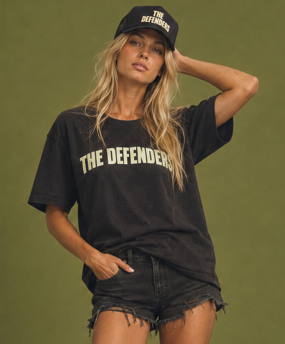 Defender Kobe Basketball Boyfriend Tee - Black
